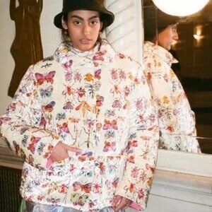 ISO Dauphinette Natasha Puffer in Happy Bug